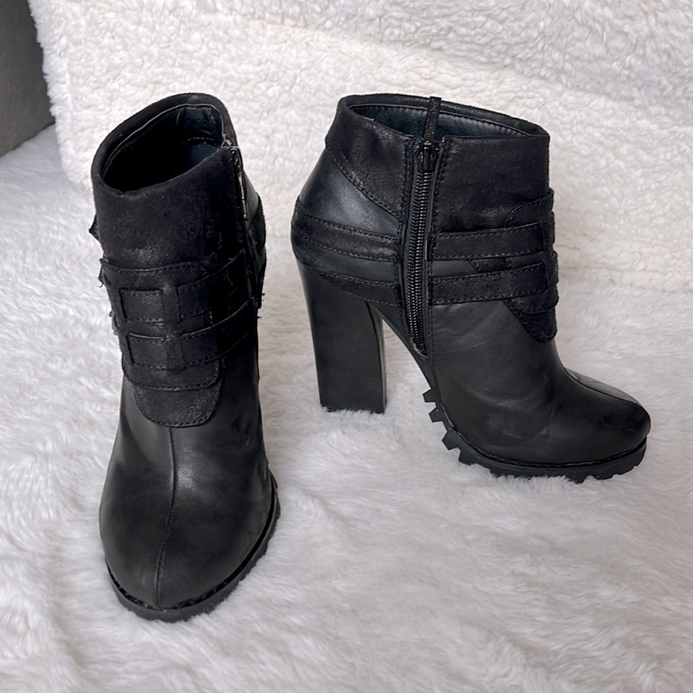 Michael Antonio, black leather booties, size 6.5. Good Condtion.